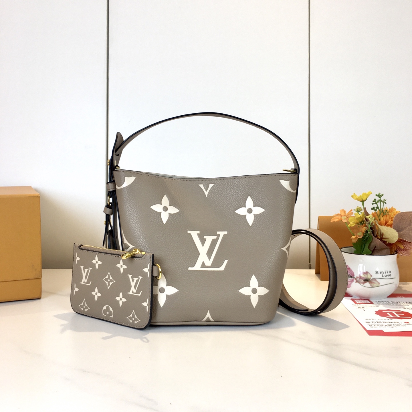 LV bag 187